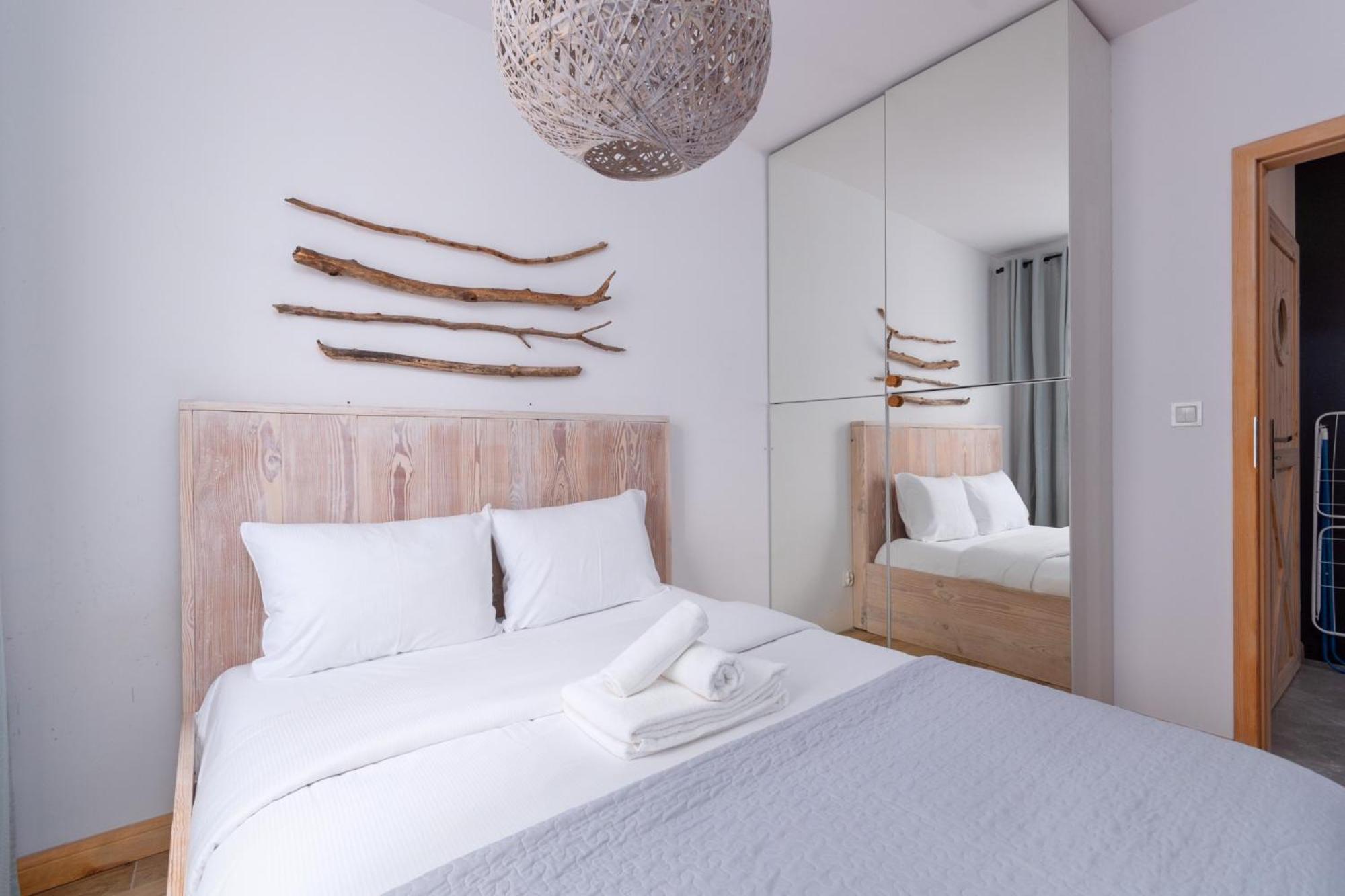 Paryski Zakatek Cosy Apartment Vratislav Exteriér fotografie